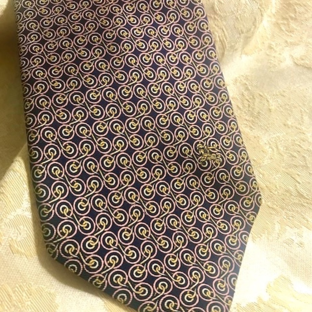 Burberry Silk Tie w Logo On front Rare Tie Made in Italy